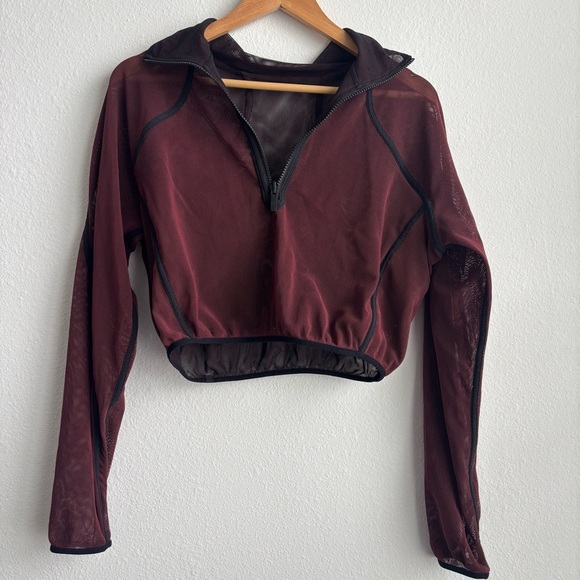 Lululemon Athletica Reversible Mesh 1/2 Zip Jacket Burgundy and Black Pullover - Picture 5 of 14